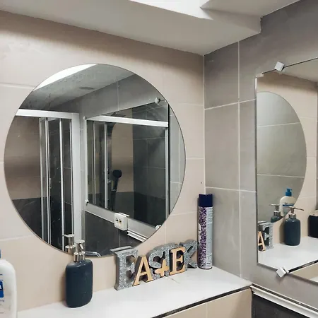 Cosy Au Coeur De La De Apartament